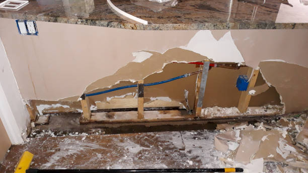 Best Water damage restoration cost  in Country Knolls, NY